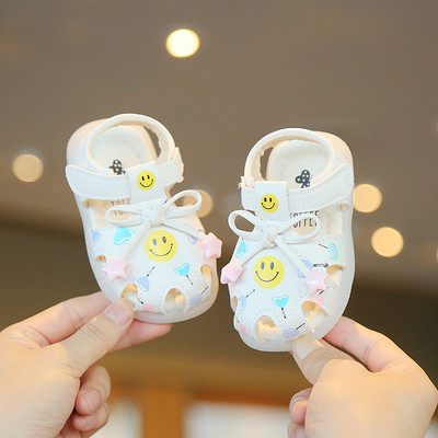 Bērnu sandales divās krāsās ar uzlīmēm