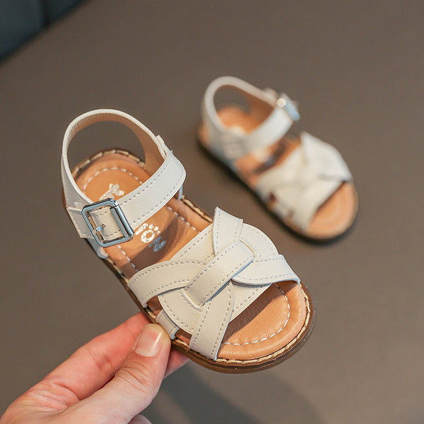 Laste vabaaja nahast sandaalid pandlaga