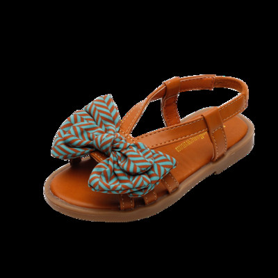 Laste ümarad nahast rihmade ja paelaga sandaalid