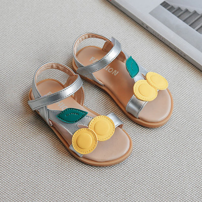 Laste nahast sandaalid plaastri ja 3D elemendiga