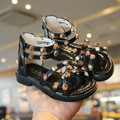 Μοντέρνα παιδικά σανδάλια με τρουξ και φερμουάρ