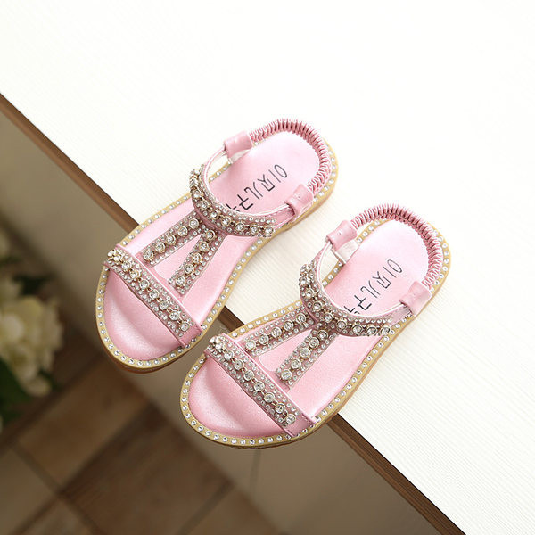 Bērnu sandales ar dekoratīviem akmeņiem noapaļotu rakstu