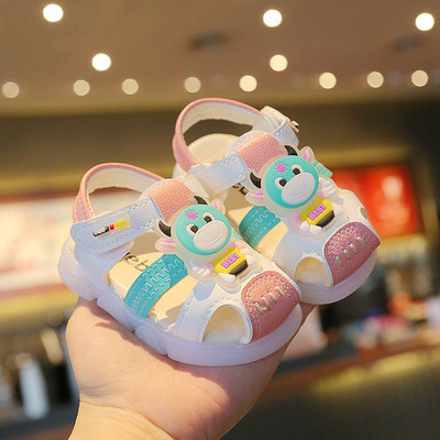 Bērnu sandales ar krāsu rakstu un uzlīmēm - trīs krāsas