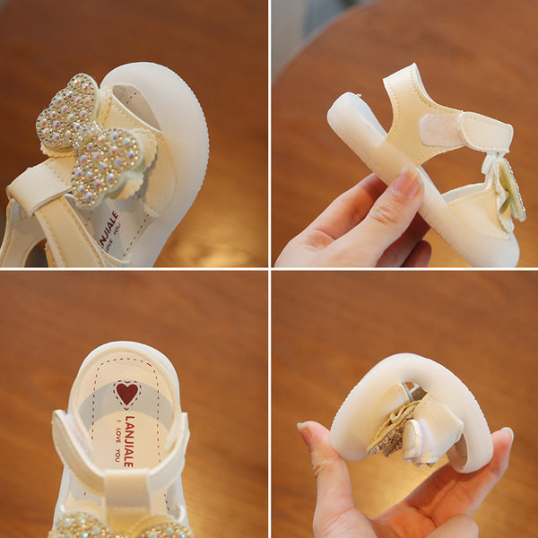 Παιδικά casual σανδάλια με λουράκια βελκρό και μαργαριτάρια σε λευκό και ροζ