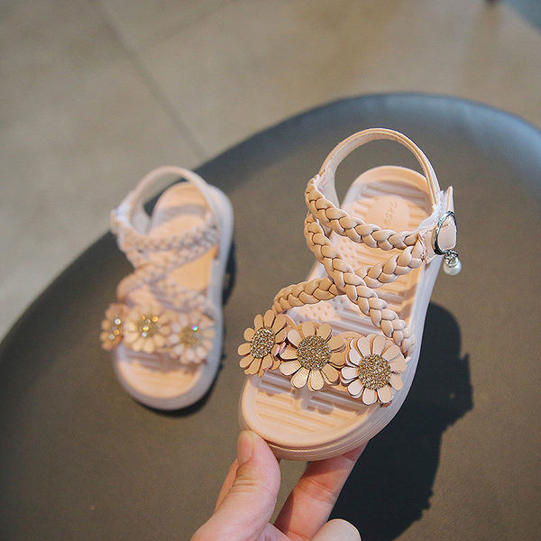 Bērnu sandales meitenēm ar 3D margrietiņām