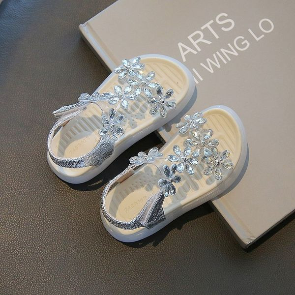 Παιδικά μοντέρνα σανδάλια με λουράκια σιλικόνης και λουλούδια