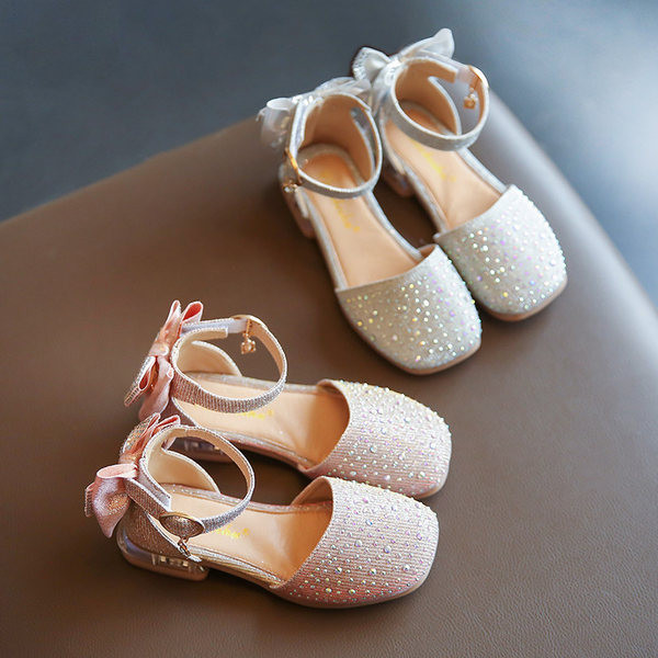 Νέο μοντέλο παιδικά σανδάλια με διακοσμητικές πέτρες και κορδέλα