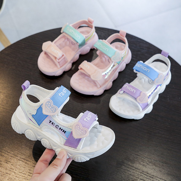 Νέο μοντέλο καλοκαιρινά σανδάλια με τραχιά σόλα