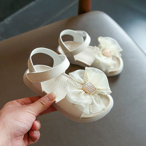 Μοντέρνα σανδάλια με κορδέλα για κορίτσια