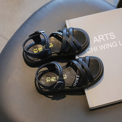 Moderne sandale od umjetne kože s tankim remenčićima