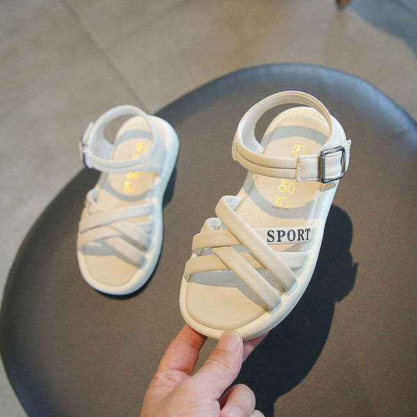 Moderne sandale od umjetne kože s tankim remenčićima