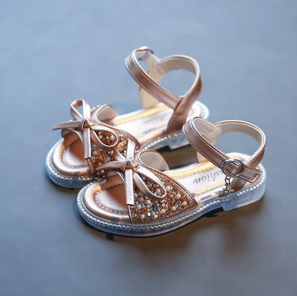 Lameda talla ja paelaga laste sandaalid tüdrukutele