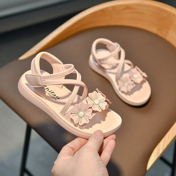 Vabaaja sandaalid takjakinnituse ja lillekaunistusega