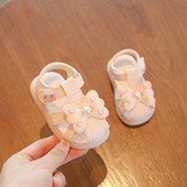 Kahes värvitoonis kleebistega laste vabaaja sandaalid