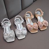 Vabaaja laste sandaalid paela ja pandlaga