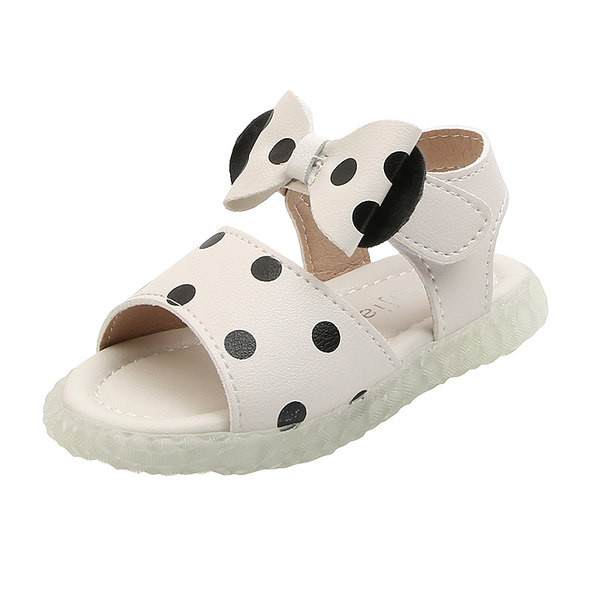 Täpilise paelaga laste sandaalid