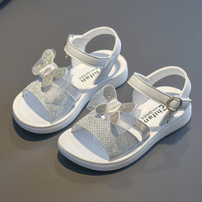 3D-kaunistusega takjakinnitusega laste sandaalid
