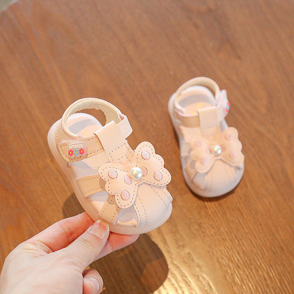 Παιδικά σανδάλια με πέρλες και αυτοκόλλητα σε δύο χρώματα