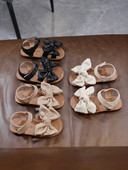 Γυναικεία σανδάλια από οικολογικό δέρμα με κορδέλα και λουράκια βελκρό