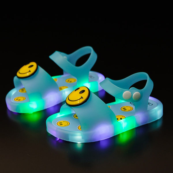 Νέο μοντέλο παιδικά σανδάλια σιλικόνης με φωτεινά πέλματα