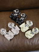 Παιδικά σανδάλια με κορδέλα και αγκράφα