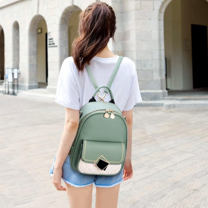 Дамска чанта - раница Nora.