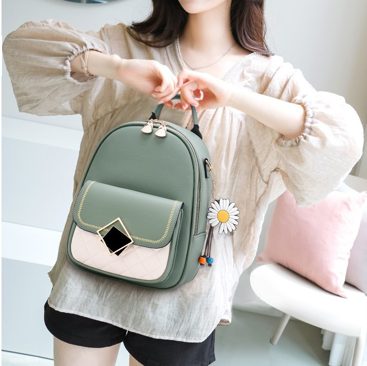 Дамска чанта - раница Nora.