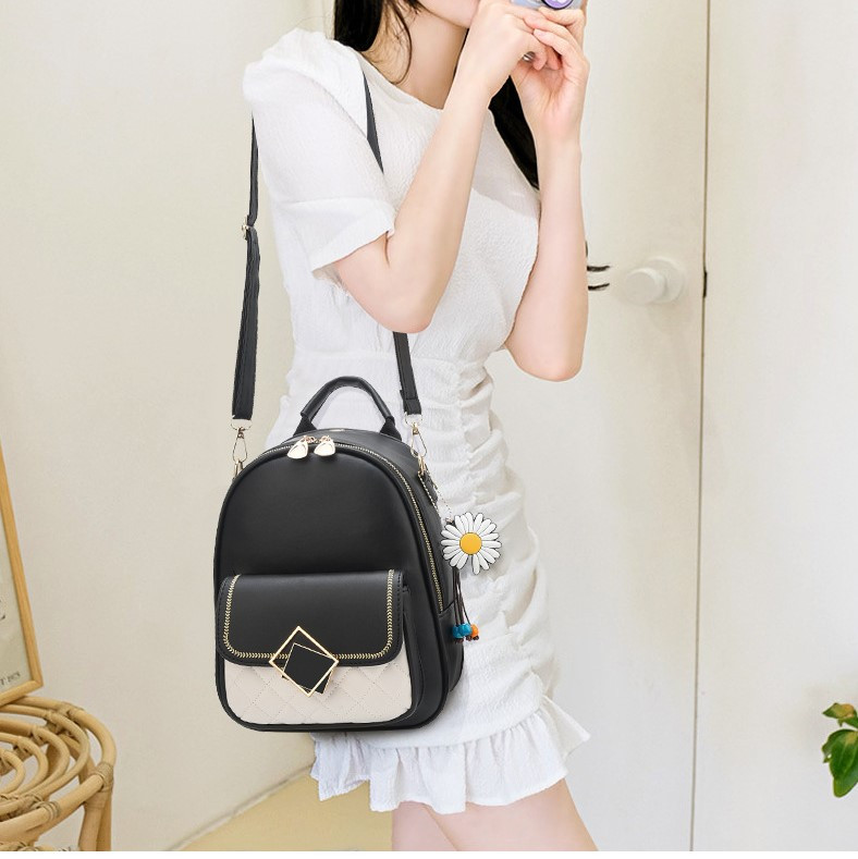 Дамска чанта - раница Nora.