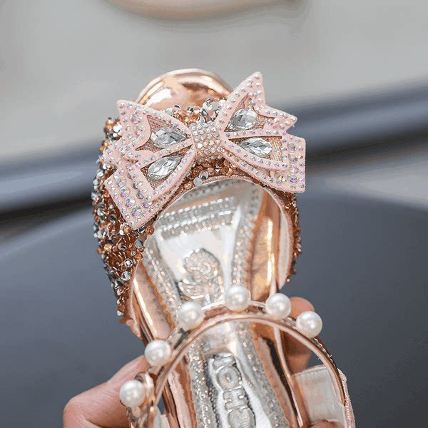 Bērnu spīdīgas sandales ar pērlēm un spīdīgu efektu