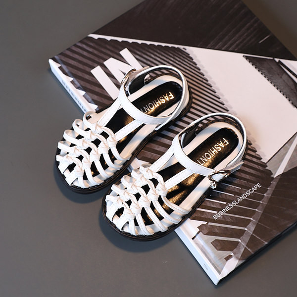 Dječje sandale u tri boje od umjetne kože