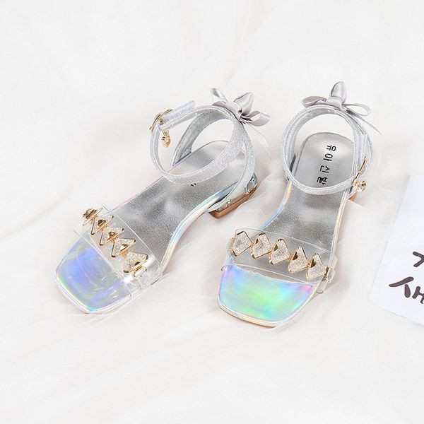 Moodsad metallist pandla, paelte ja metalldekooriga laste sandaalid tüdrukutele