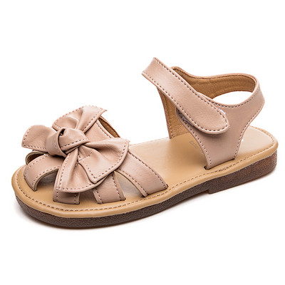 Mitmes värvitoonis paelaga laste sandaalid