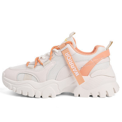 Γυναικεία casual αθλητικά παπούτσια  με τραχιά σόλα και επιγραφή