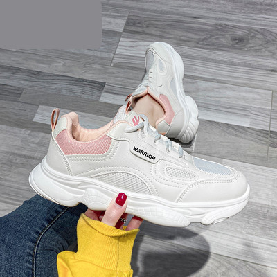 Kareda tallaga naiste tossud ökonahast - hingavad