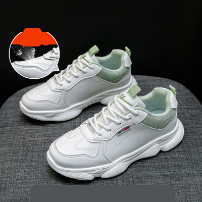 Kareda tallaga naiste tossud ökonahast - hingavad