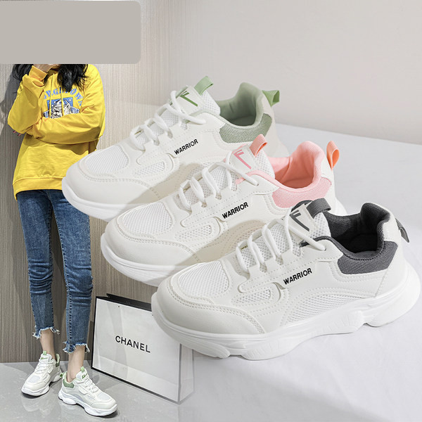 Kareda tallaga naiste tossud ökonahast - hingavad