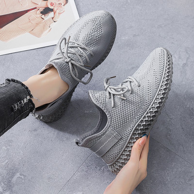 Hingavast kangast paeltega suvised naiste tossud