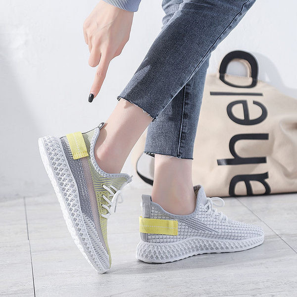 Hingavast kangast paeltega suvised naiste tossud