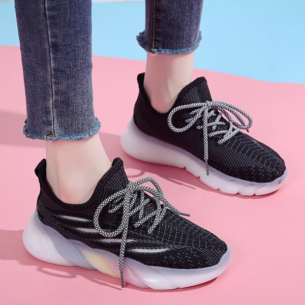 Elpojošas ikdienas kedas ar šņorēm