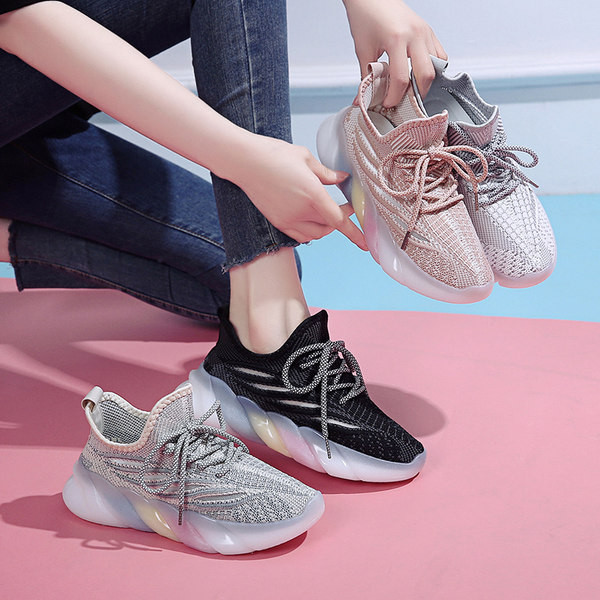 Elpojošas ikdienas kedas ar šņorēm