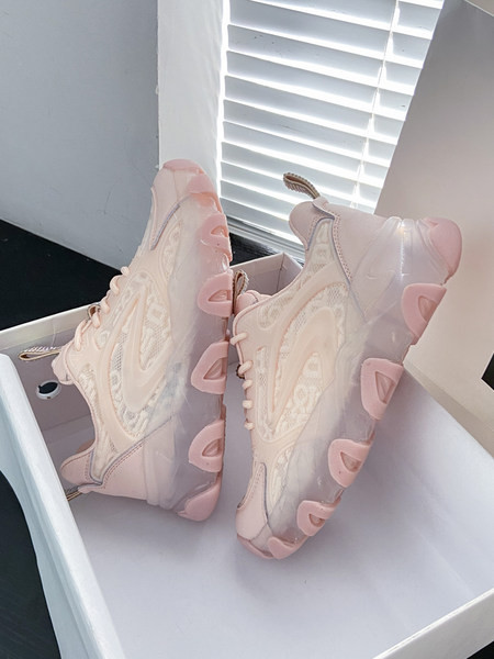 Νέο μοντέλο καλοκαιρινά πάνινα παπούτσια με ύφασμα  και σόλα σιλικόνης