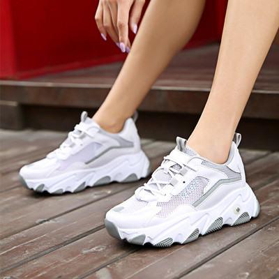 Jauns sieviešu kedu modelis ar raupju zoli un šņorēm - vairāki modeļi