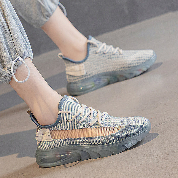 Sieviešu ikdienas tekstila kedas vairākās krāsās ar mežģīnēm