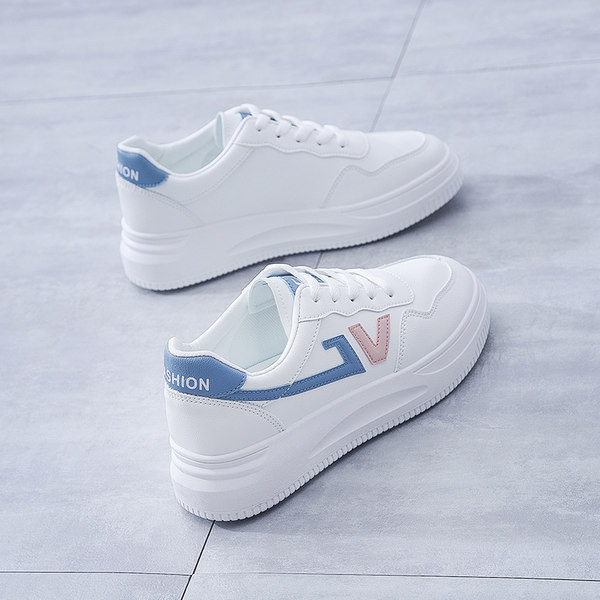 Αναπνεύσιμα γυναικεία αθλητικά παπούτσια με επίπεδη σόλα