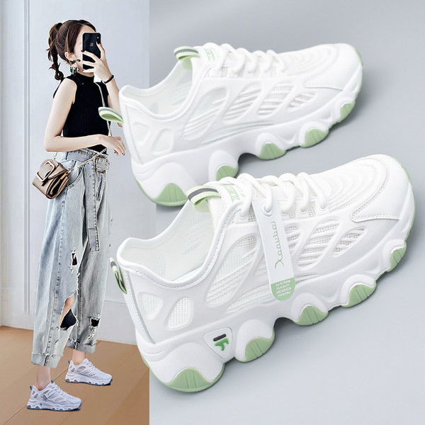 Ženske tenisice od mrežaste tkanine s grubim potplatom