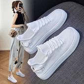 Naiste võrgust tossud paelte ja lameda tallaga