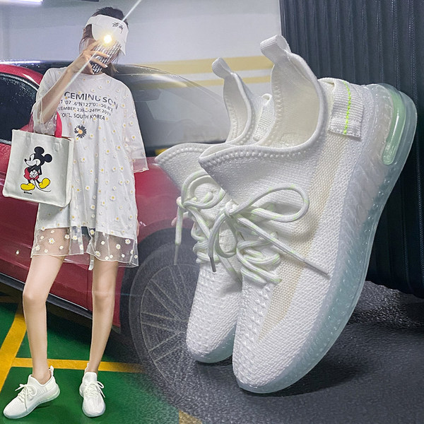 Moderne ženske tenisice od prozračne tkanine s vezicama