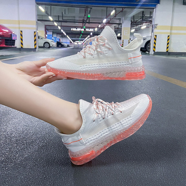 Moderne ženske tenisice od prozračne tkanine s vezicama