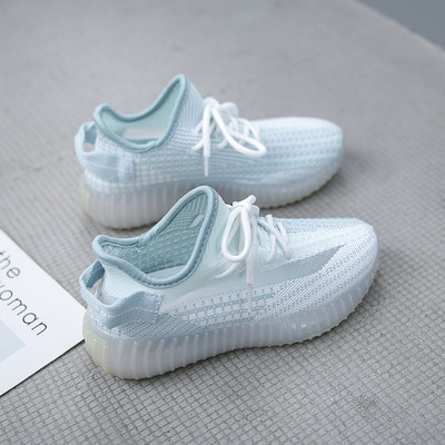 Audekla sieviešu kedas ar mežģīnēm