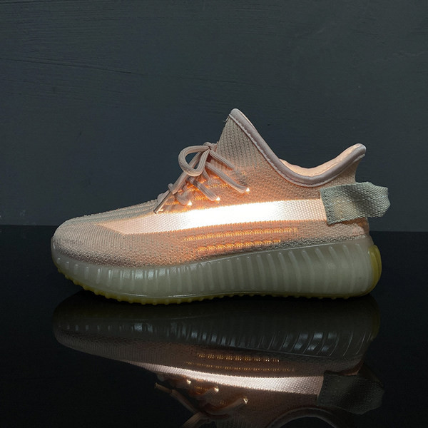 Audekla sieviešu kedas ar mežģīnēm